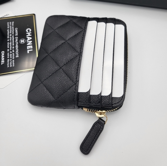 Brand new 22S authentic Chanel zipped card holder wallet - Picture 13 of 15